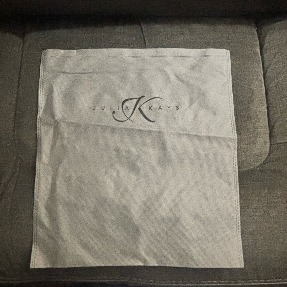 Julie Kays Dust Bag - Light Gray